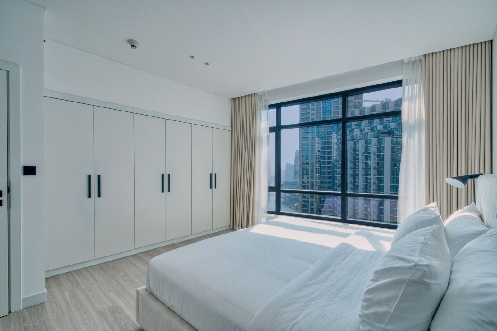 Stylish holiday home interior design Dubai 2026 — modern furnished apartment ready for Airbnb and DTCM short-term rental